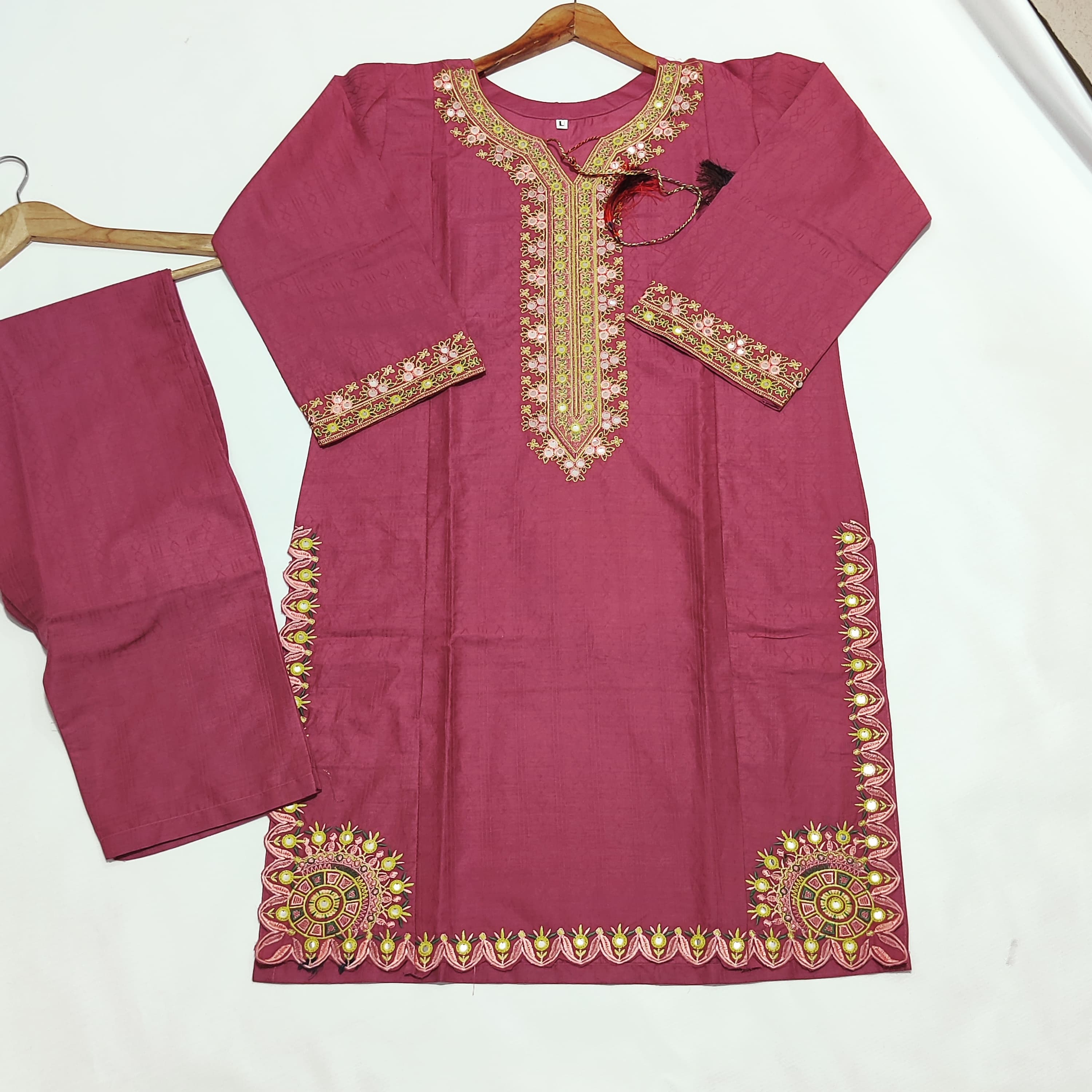 Zareen Touch 2 pcs